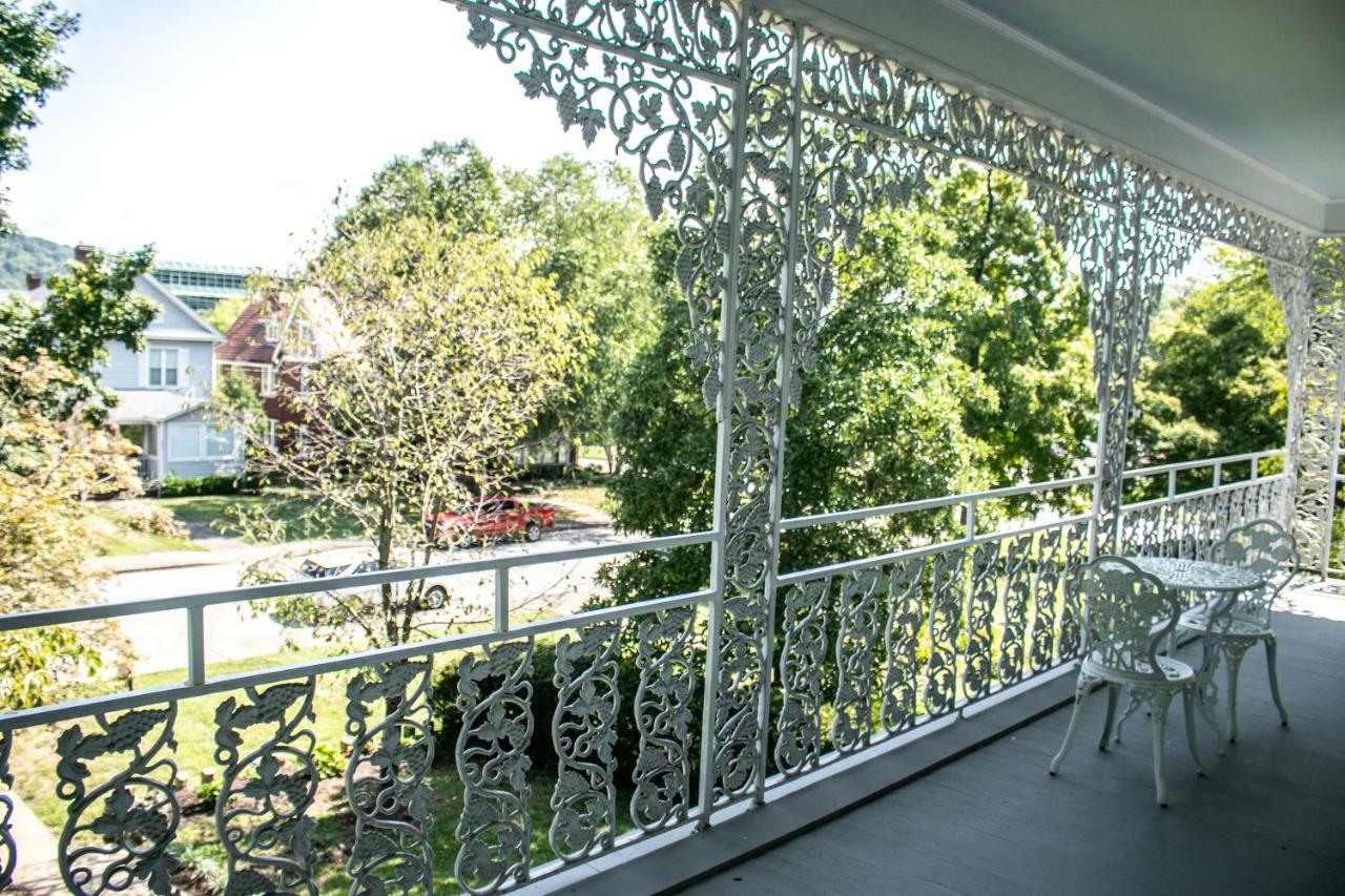 Governor'S Inn Ешленд Екстер'єр фото